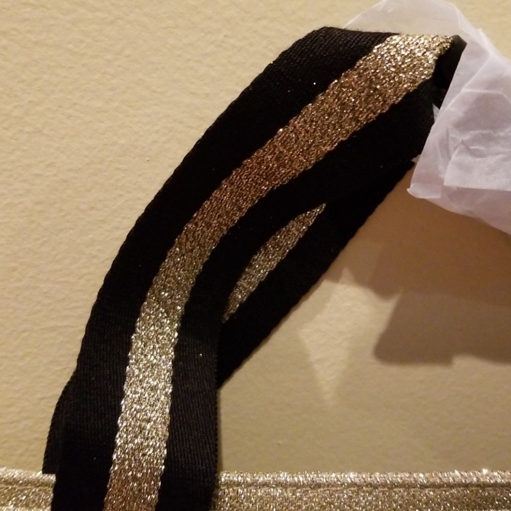 Victoria's Secret Tote - Picture 3 of 3